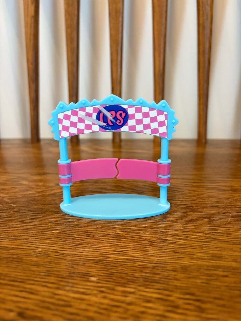 Hasbro Littlest Pet Shop LPS Accessory Stand Toy